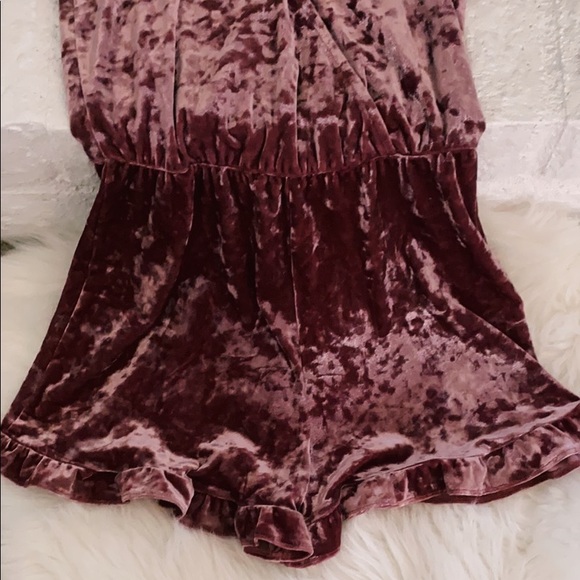 Pacsun Velvet Romper - Picture 4 of 4